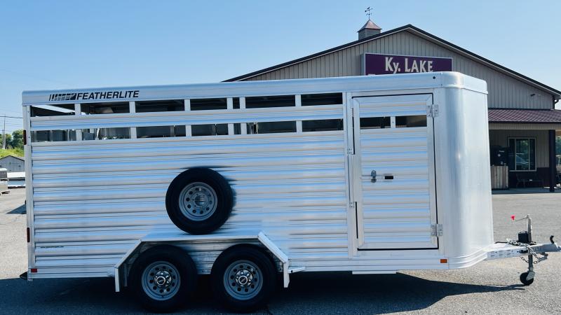 2019 Featherlite 8107-6716 Horse Trailer 2019 Featherlite 8107-6716 Horse Trailer