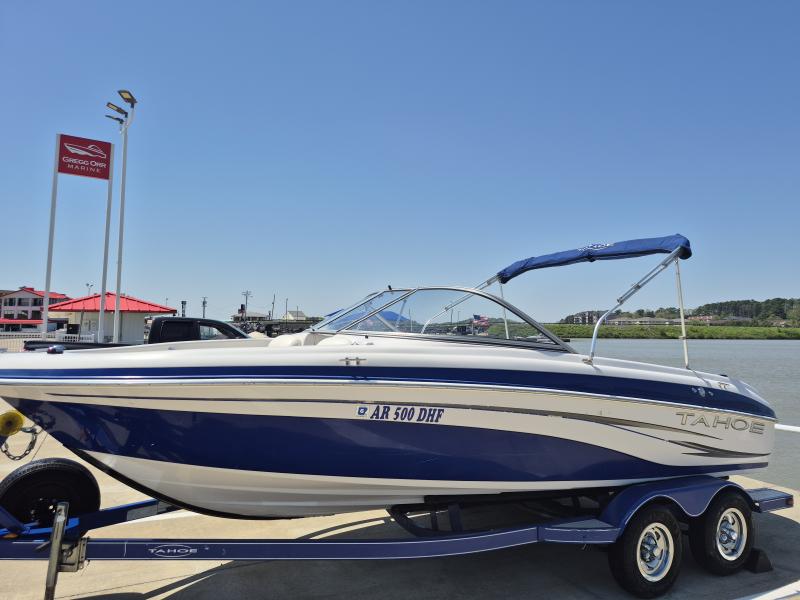 Tahoe Boats  Q7ISF Ski/Wakeboard
