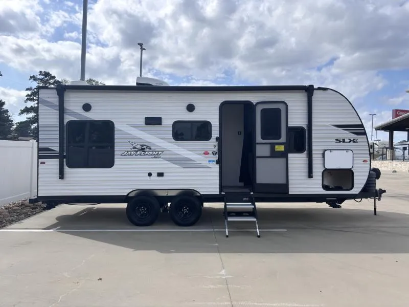 used Travel Trailers Jayco Jayco for sale, in Texarkana, AR Thumbnail 4