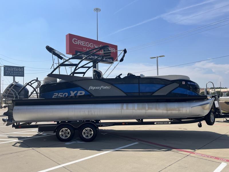 2018 Godfrey Pontoon Boats 250 XP