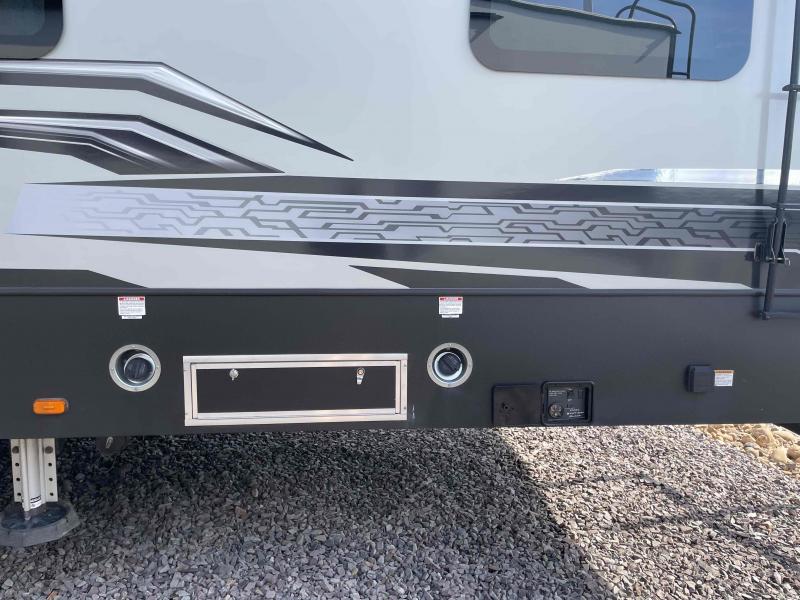 2019 Keystone RV RAPTOR 424TS Travel Trailer/3 Slide/14 FT Garage Toy hauler/King Bed Suite