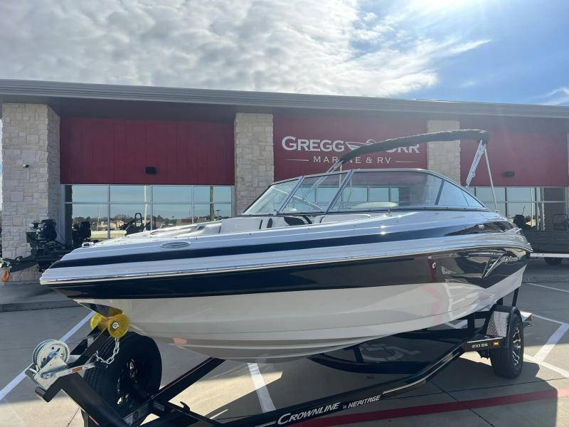  Crownline Boats  210 SS 