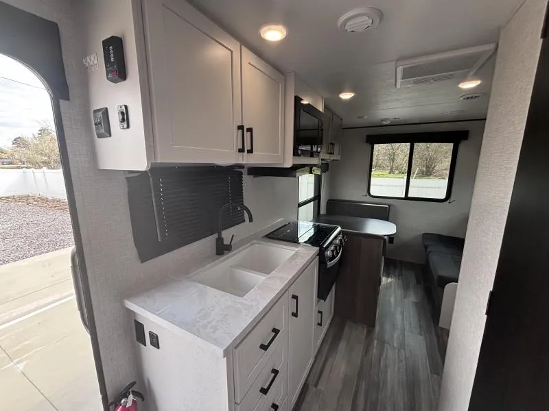 used Travel Trailers Jayco Jayco for sale, in Texarkana, AR Thumbnail 15