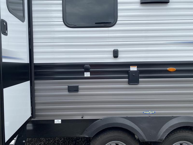 2023 Jayco JAY FLIGHT 265RLS/1 Slide/Rear Living/Recliners/Walk Thru Bath