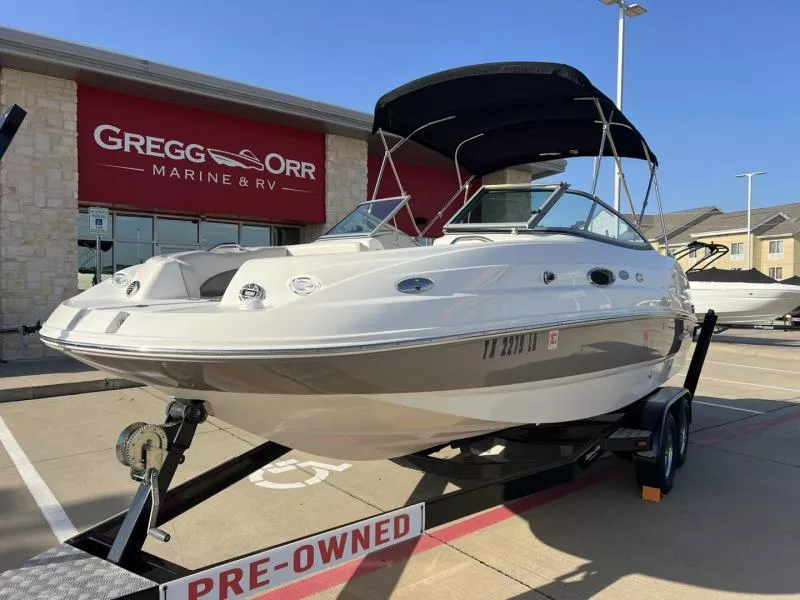 Chaparral Boats  SUNESTA 214  r3xu9w8ilu0x