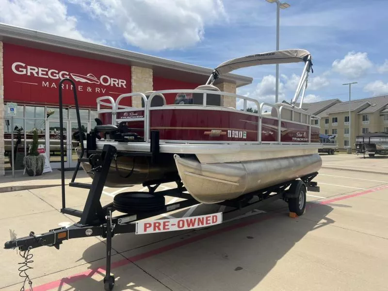 Tracker Boats  BASS BUGGY 18DLX  yLc59Uvfi48c