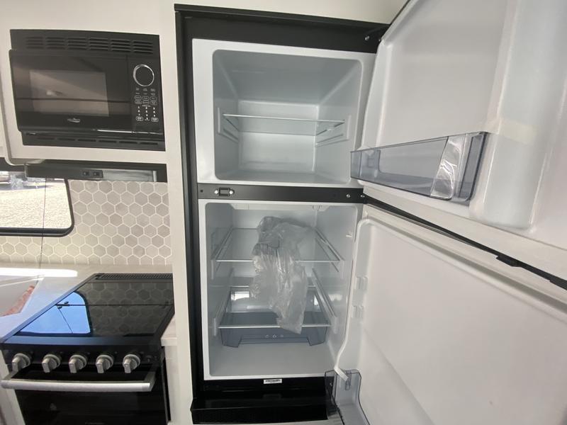 2024 Jayco JAY FLIGHT 267BHS/1 Slide/Double Bunks/Outdoor Fridge