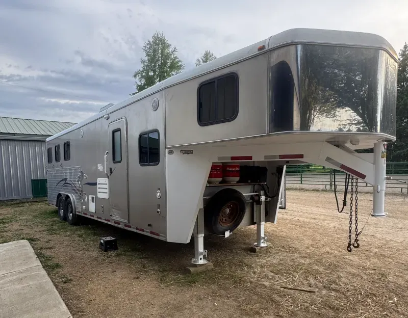 used Horse Trailers American Spirit  for sale, in Good Thunder, MN Thumbnail 3