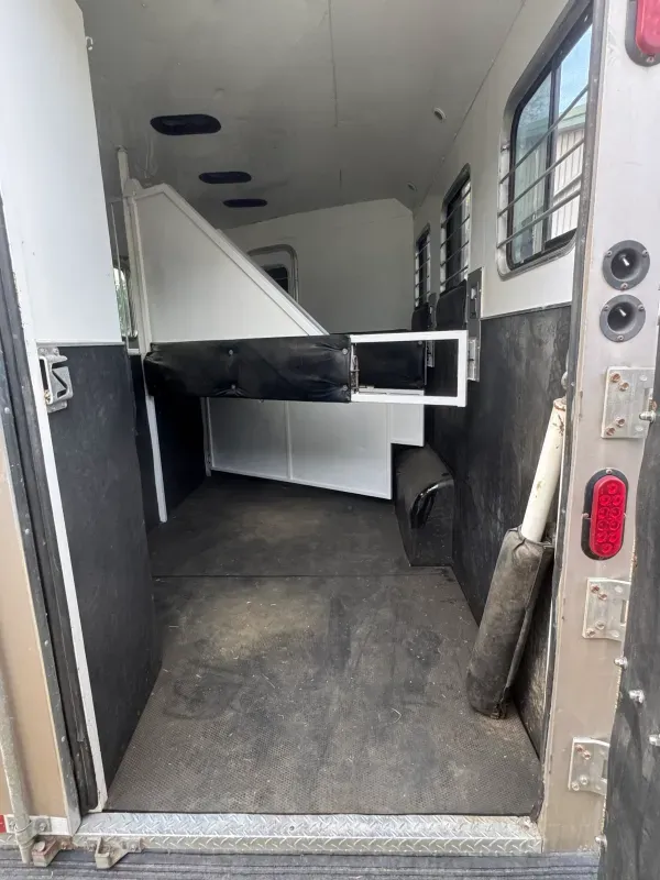 used Horse Trailers American Spirit  for sale, in Good Thunder, MN Thumbnail 9