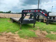 2021 PJ Trailers | 8.5x26| GN Deckover | 2-7k | Black  