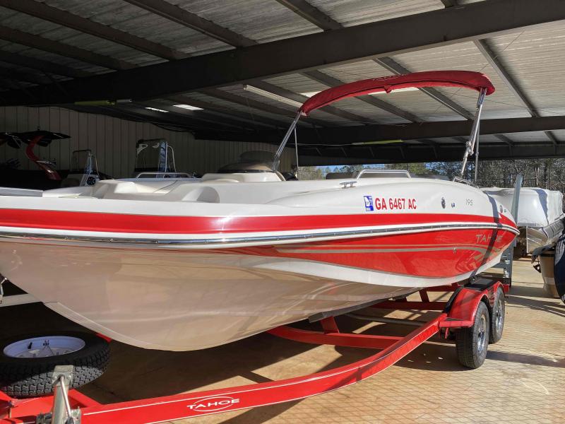2006 Tahoe 195 Deck Boat 2006 Tahoe 195 Deck Boat