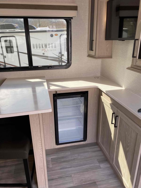 new Fifth Wheel Trailers Forest River Rockwood for sale, in Pikeville, KY Thumbnail 7