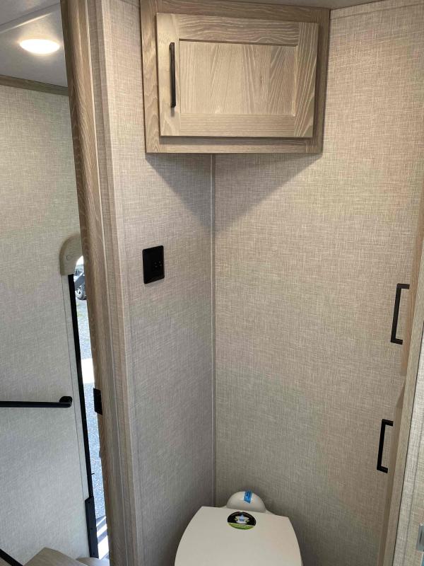 new Fifth Wheel Trailers Forest River Rockwood for sale, in Pikeville, KY Thumbnail 10
