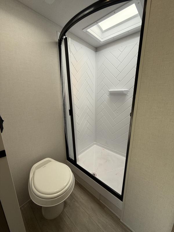new Travel Trailers Forest River Wildwood for sale, in Pikeville, KY Thumbnail 17