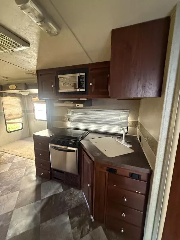 used Travel Trailers Forest River Windjammer for sale, in Pikeville, KY Thumbnail 8