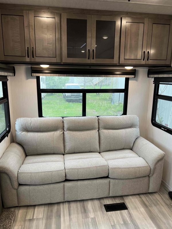 new Fifth Wheel Trailers Forest River Cedar Creek for sale, in Pikeville, KY Thumbnail 11