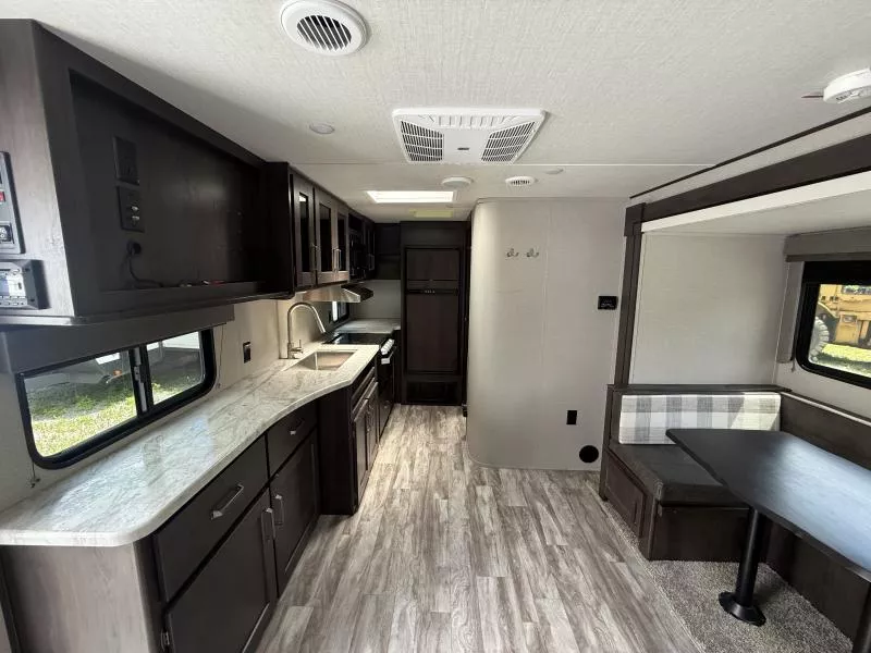 used Travel Trailers Grand Design RV Transcend Xplor for sale, in Pikeville, KY Thumbnail 8