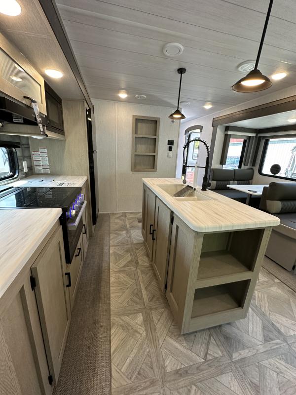 new Travel Trailers Forest River Wildwood for sale, in Pikeville, KY Thumbnail 7