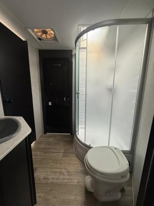 used Travel Trailers Forest River Grey Wolf for sale, in Pikeville, KY Thumbnail 11