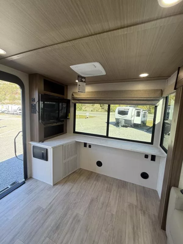 new Travel Trailers Forest River Vibe Extreme Lite for sale, in Pikeville, KY Thumbnail 8