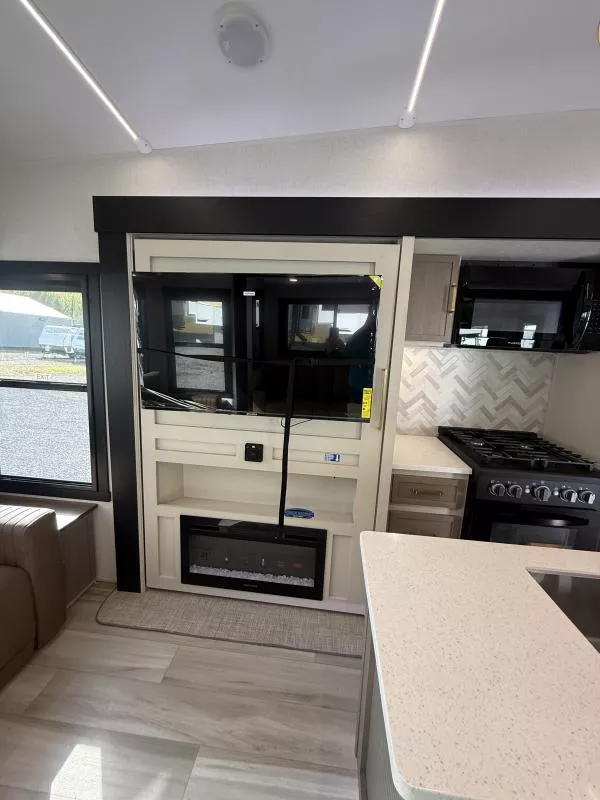 new Fifth Wheel Trailers Forest River Heritage Glen for sale, in Pikeville, KY Thumbnail 14