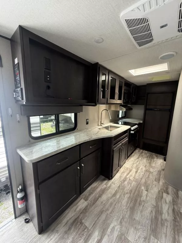 used Travel Trailers Grand Design RV Transcend Xplor for sale, in Pikeville, KY Thumbnail 6