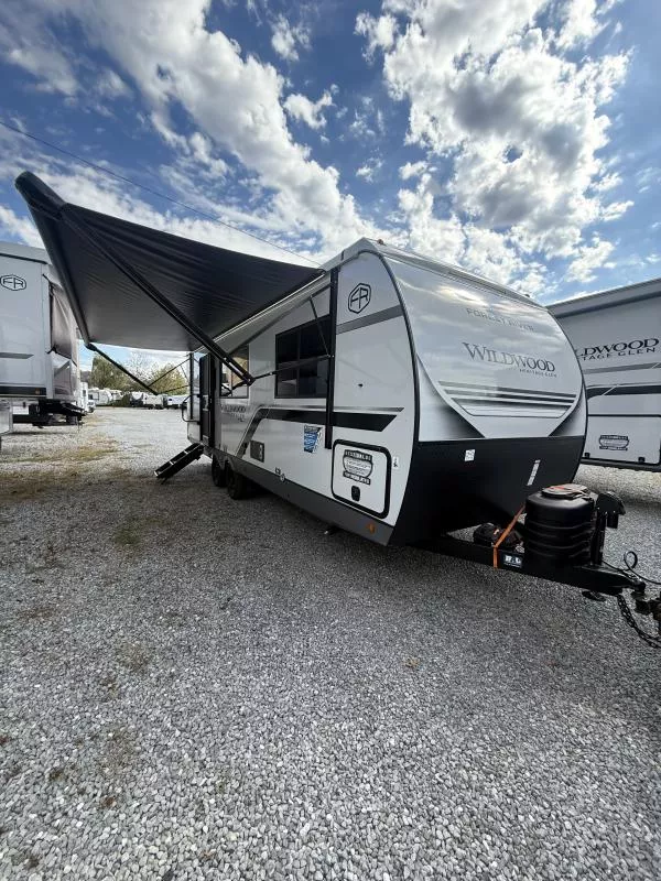 2026 Forest River WILDWOOD HERITAGE GLEN HYPER LITE 24RBHL Travel Trailer