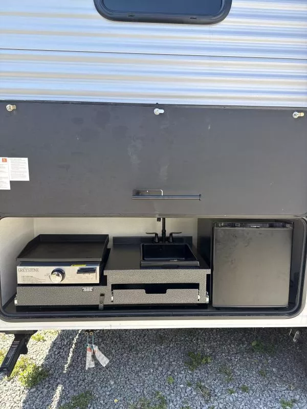 used Travel Trailers Forest River Puma for sale, in Pikeville, KY Thumbnail 4