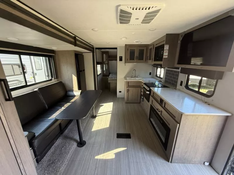 used Travel Trailers Keystone RV Hideout for sale, in Pikeville, KY Thumbnail 9