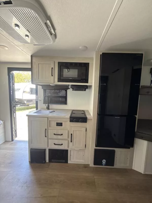 used Travel Trailers Forest River Puma for sale, in Pikeville, KY Thumbnail 8