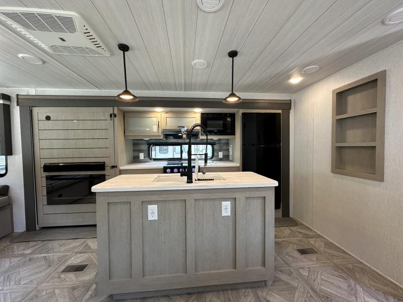 new Travel Trailers Forest River Wildwood for sale, in Pikeville, KY Thumbnail 5