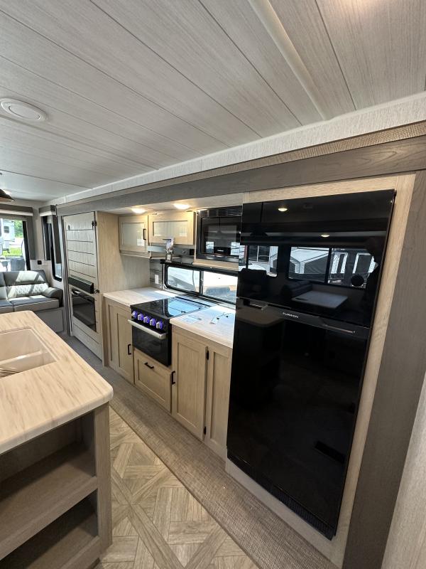 new Travel Trailers Forest River Wildwood for sale, in Pikeville, KY Thumbnail 6