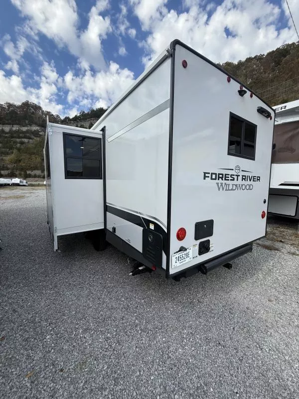 new Travel Trailers Forest River Heritage Glen for sale, in Pikeville, KY Thumbnail 5