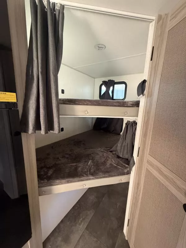 used Travel Trailers Forest River Wildwood FSX for sale, in Pikeville, KY Thumbnail 9