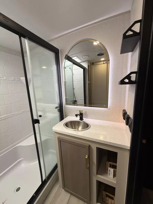 new Fifth Wheel Trailers Forest River Heritage Glen for sale, in Pikeville, KY Thumbnail 21