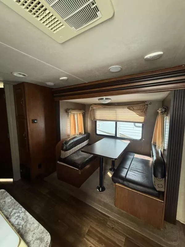 used Travel Trailers Forest River Vibe Extreme Lite for sale, in Pikeville, KY Thumbnail 7