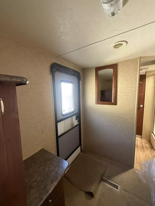 used Travel Trailers Forest River Rockwood Signature Ultra Lite for sale, in Pikeville, KY Thumbnail 12