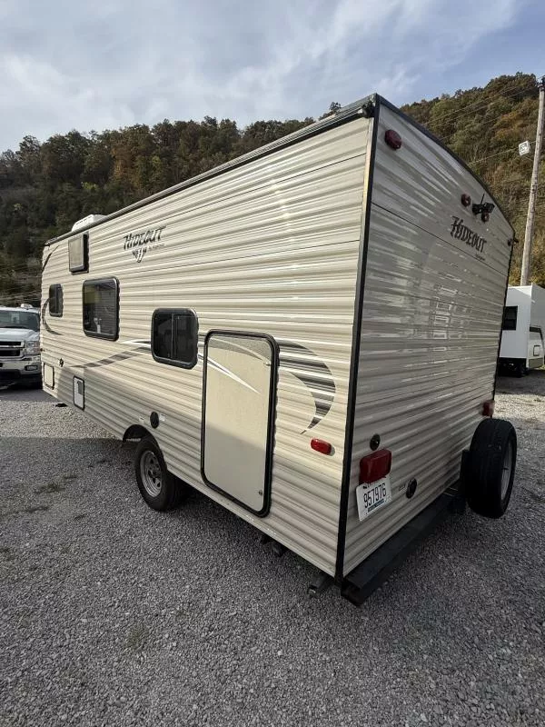 used Travel Trailers Keystone RV Hideout for sale, in Pikeville, KY Thumbnail 4