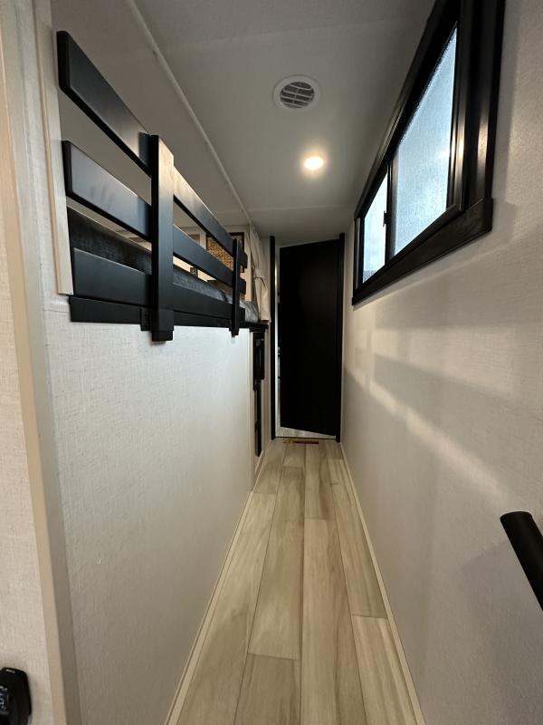 new Fifth Wheel Trailers Forest River Wildwood Heritage Glen for sale, in Pikeville, KY Thumbnail 26