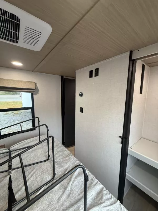 new Travel Trailers Forest River Vibe for sale, in Pikeville, KY Thumbnail 40