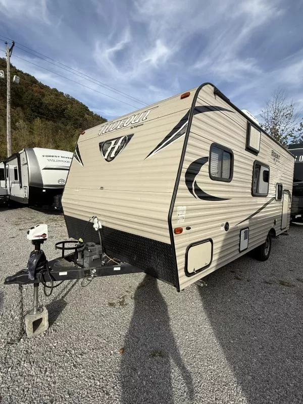 used Travel Trailers Keystone RV Hideout for sale, in Pikeville, KY Thumbnail 3