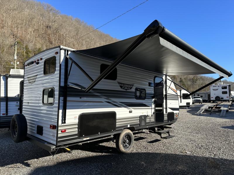 2024 Forest River 178BHSK Wildwood FSX Travel Trailer Pikeville RV