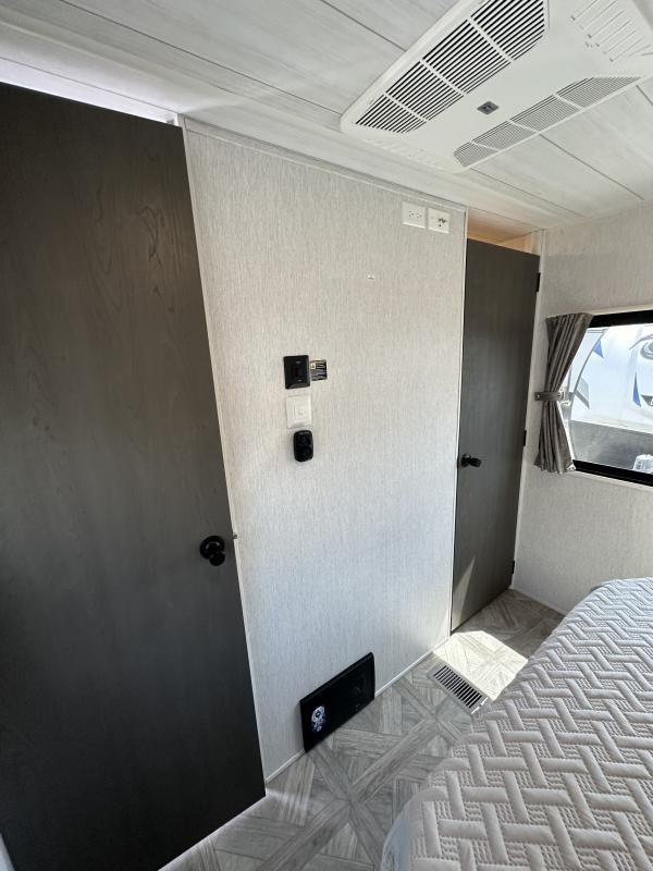 new Travel Trailers Forest River Wildwood for sale, in Pikeville, KY Thumbnail 17