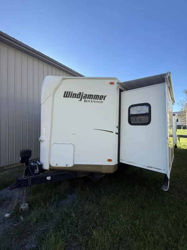 used Travel Trailers Forest River Windjammer for sale, in Pikeville, KY Thumbnail 3