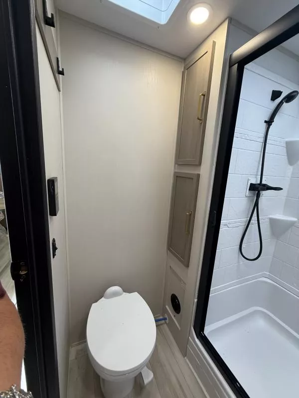 new Travel Trailers Forest River Wildwood Heritage Glen for sale, in Pikeville, KY Thumbnail 17