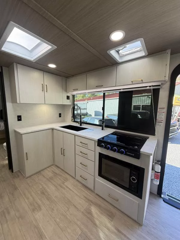 new Travel Trailers Forest River Vibe Extreme Lite for sale, in Pikeville, KY Thumbnail 6