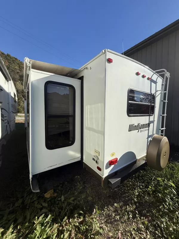 used Travel Trailers Forest River Windjammer for sale, in Pikeville, KY Thumbnail 4