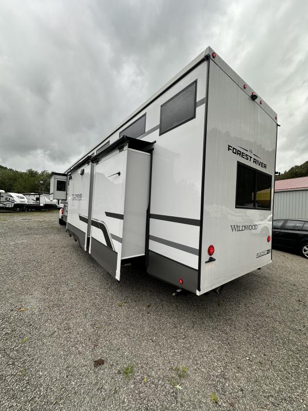 new Fifth Wheel Trailers Forest River Wildwood Heritage Glen for sale, in Pikeville, KY Thumbnail 6