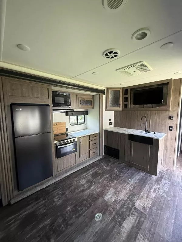 used Travel Trailers Forest River Wolf Pack for sale, in Pikeville, KY Thumbnail 7