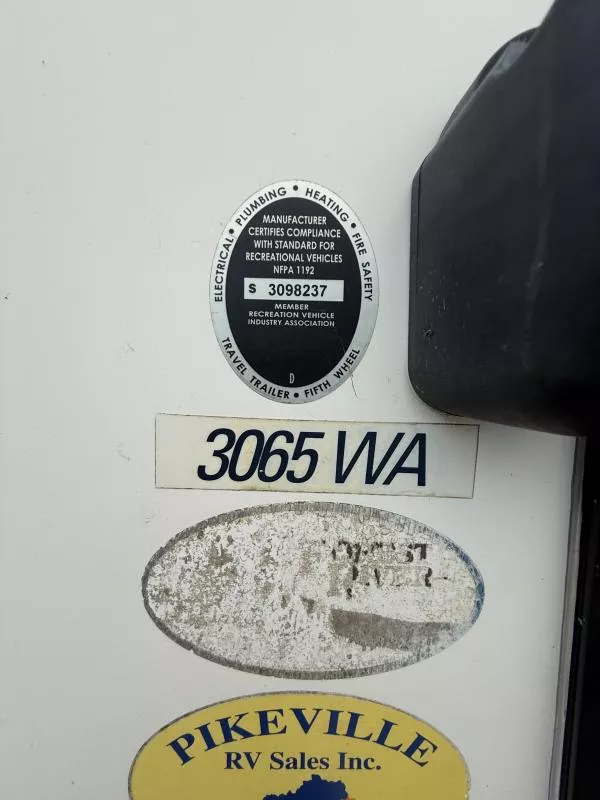 used Travel Trailers Forest River Windjammer for sale, in Pikeville, KY Thumbnail 5